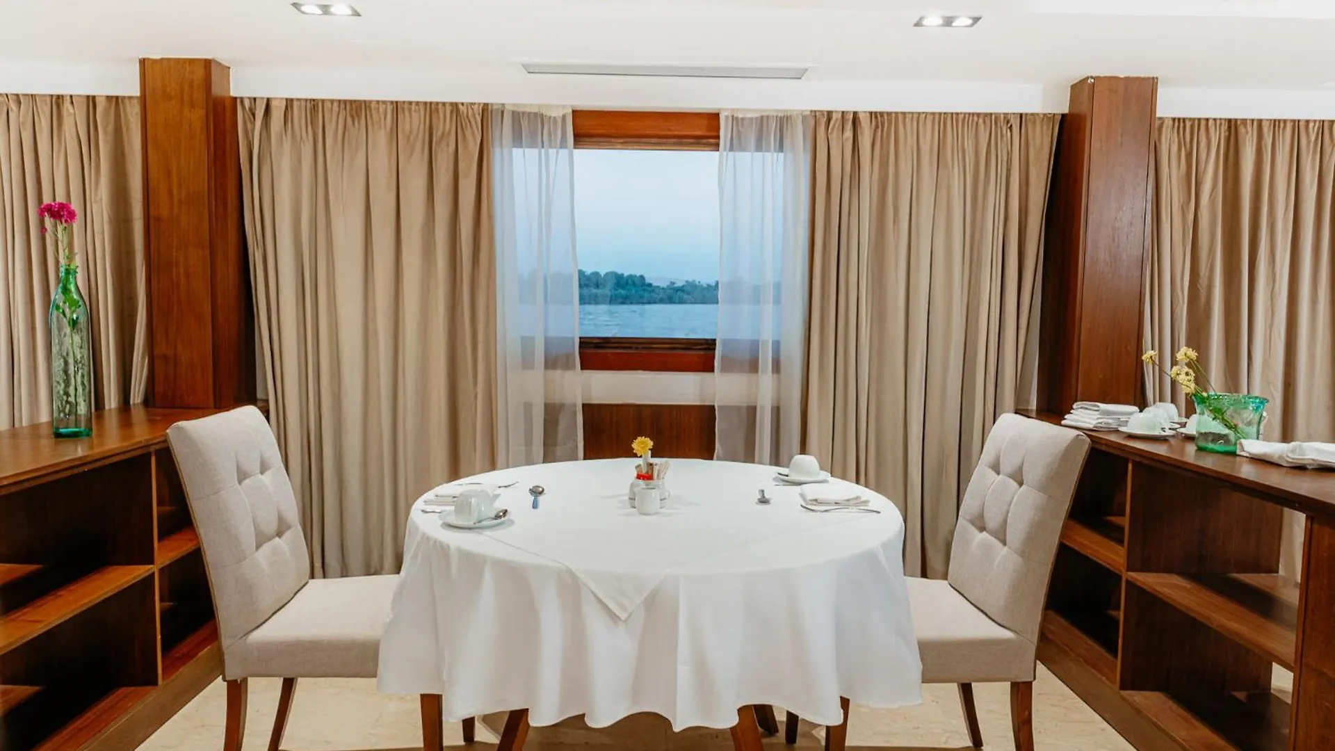 Savoy Yacht - Exclusive Nile Cruise From Luxor To Aswan Hotel